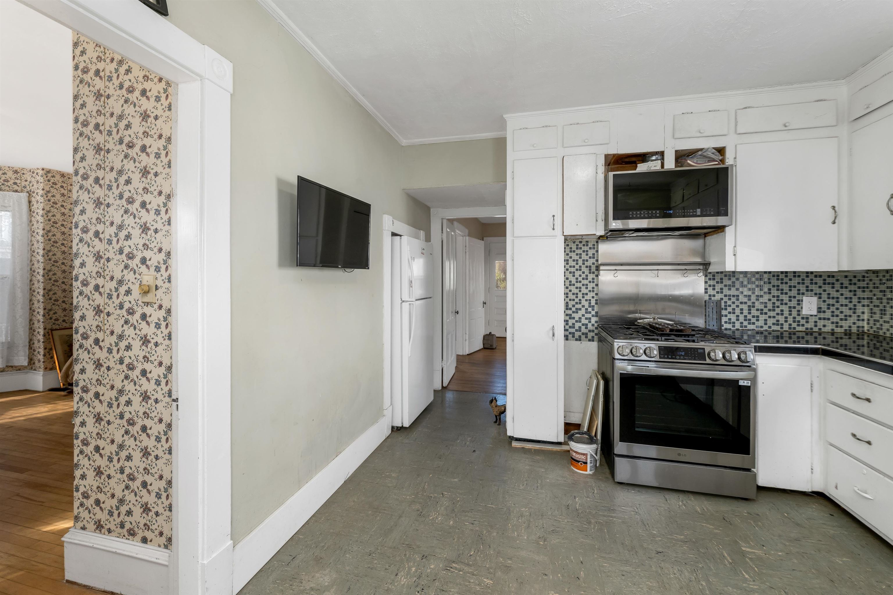 124 East Main Street Tilton, NH 03276 - Photo 4 of 36