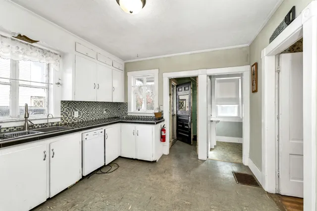 $460,000 | 124 East Main Street, Tilton, NH 03276