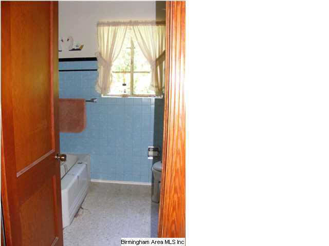 612 Robin Road Birmingham, AL 35214 - Photo 20 of 25