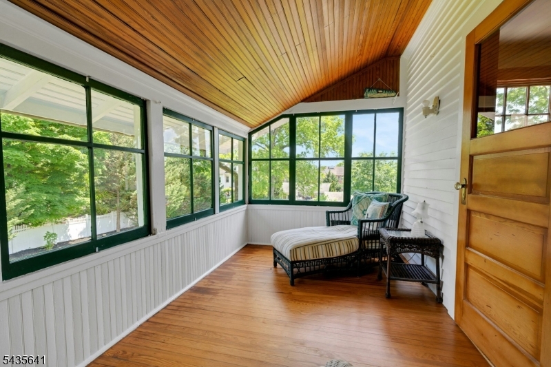 331 Chestnut Street Stirling, NJ 07980 - Photo 19 of 38