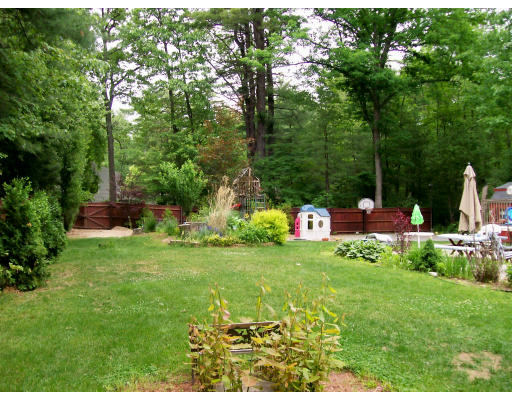 77 Georgia Road Tewksbury, MA 01876 - Photo 3 of 12 Gallery Image 3