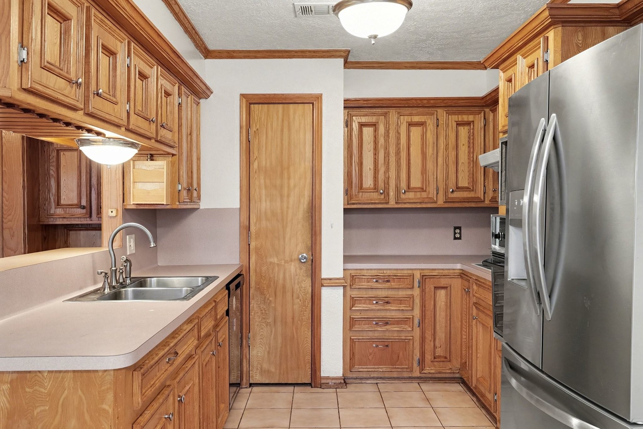 1510 South 3rd Street Conroe, TX 77301 - Photo 7 of 16