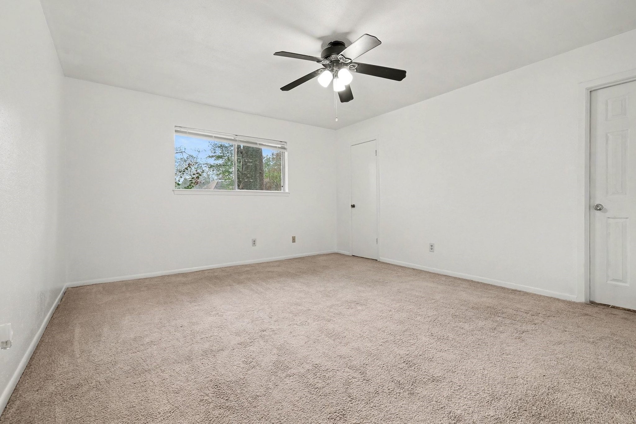 1510 South 3rd Street Conroe, TX 77301 - Photo 10 of 16