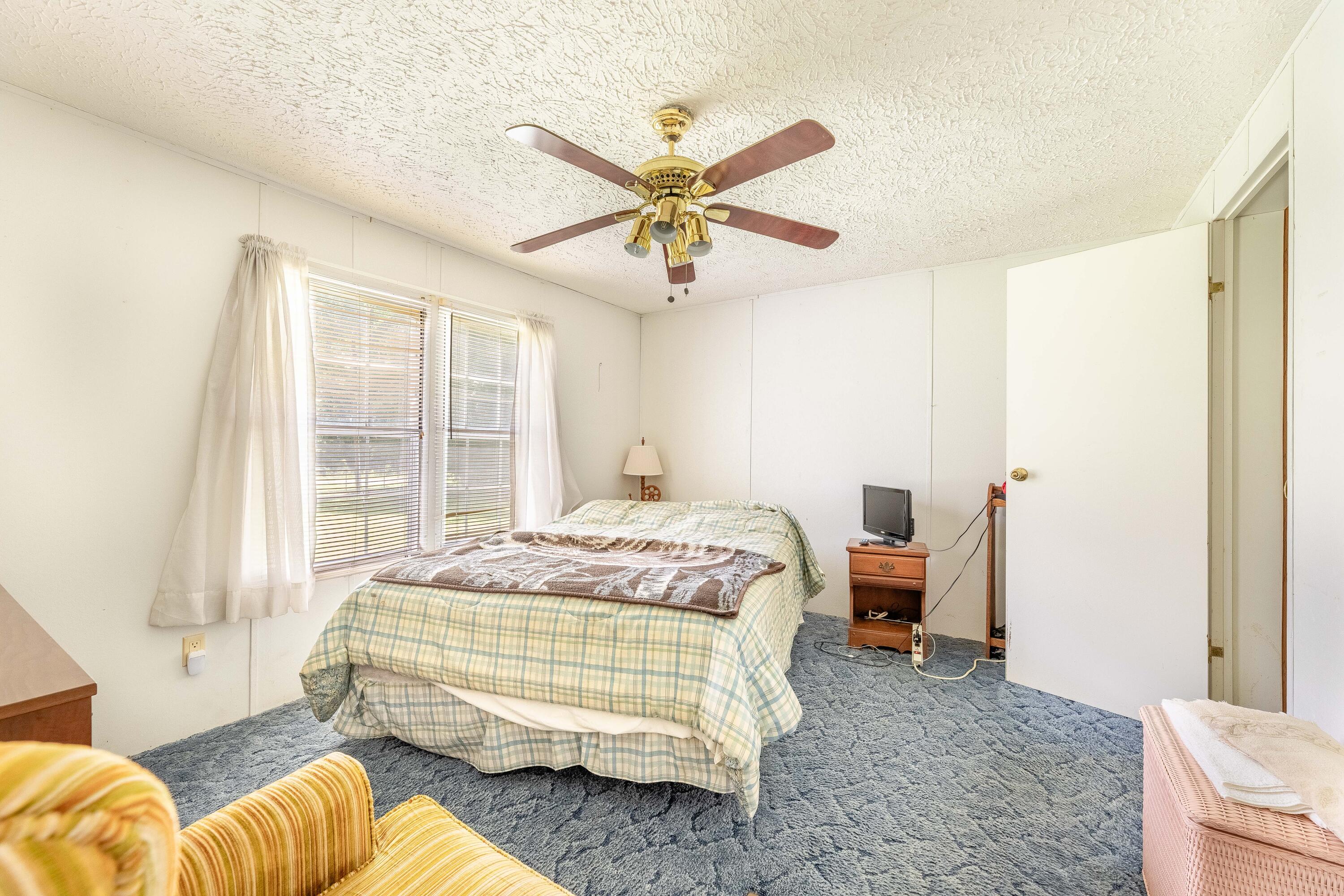 4341 Nelson's Ferry Road Summerton, SC 29148 - Photo 12 of 26 IMG_9855-HDR