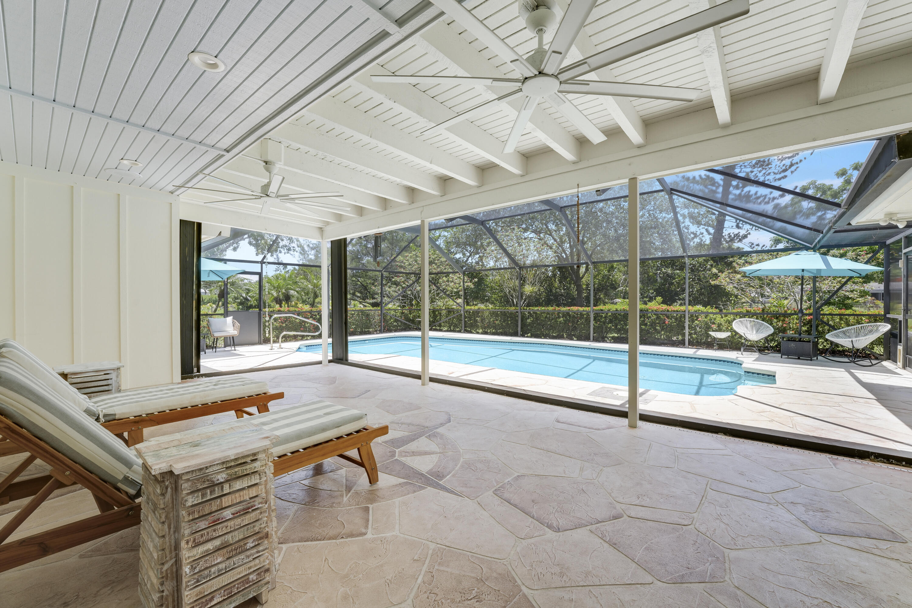 18784 Falcon Way Jupiter, FL 33458 - Photo 28 of 47 a view of a room with gym equipment