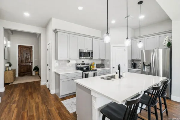 $425,000 | 15302 Capri Lane, Selma, TX 78154