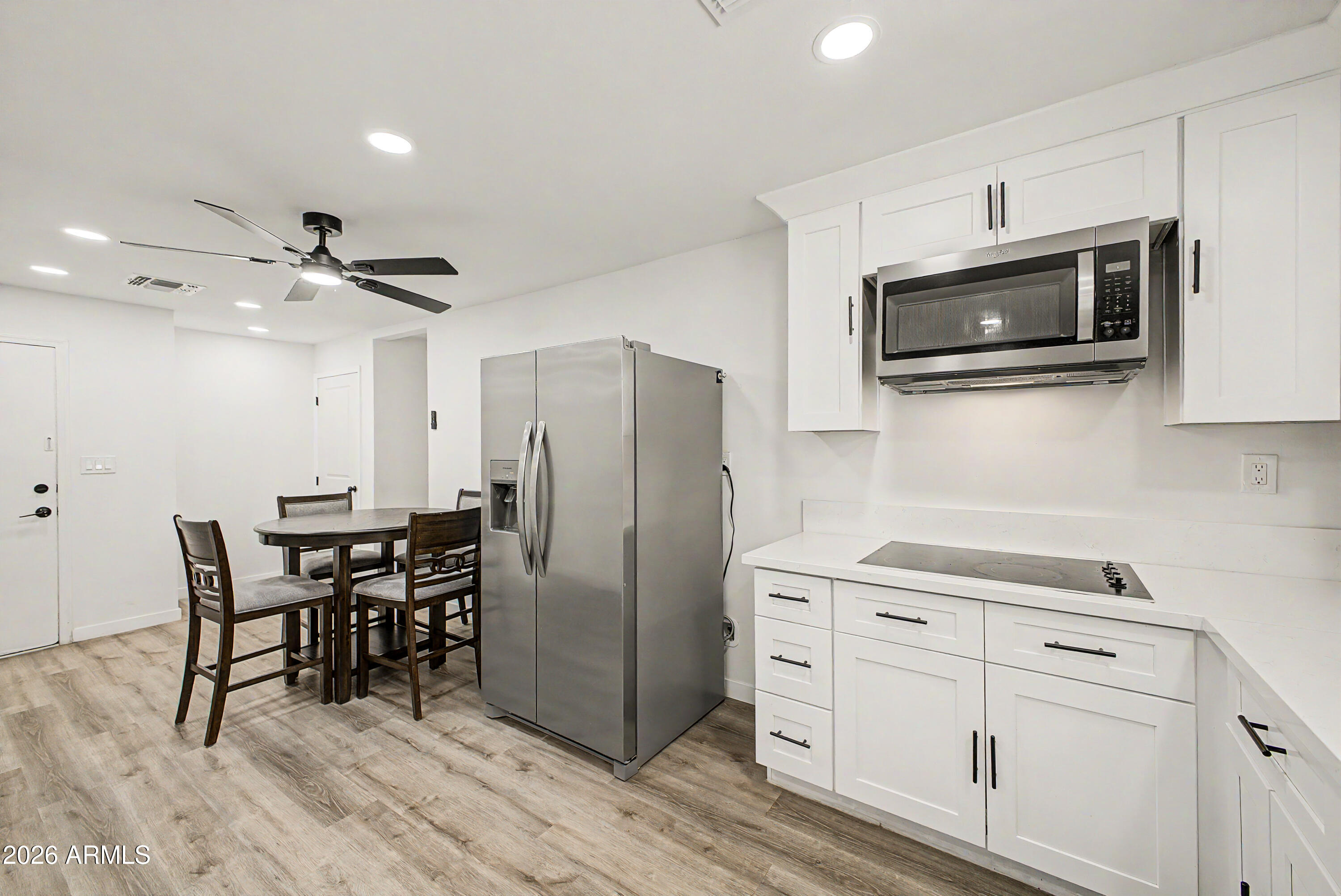 3901 West Elm Street Phoenix, AZ 85019 - Photo 6 of 18 635e362f008a0bf2db61064662834270