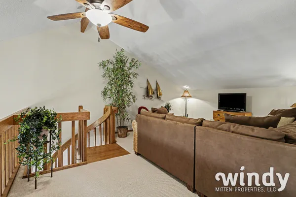 $879,000 | 5576 North Watervliet Road, Watervliet, MI 49098