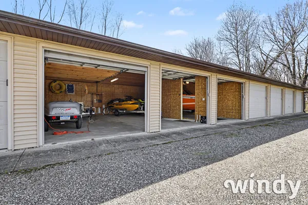 $879,000 | 5576 North Watervliet Road, Watervliet, MI 49098