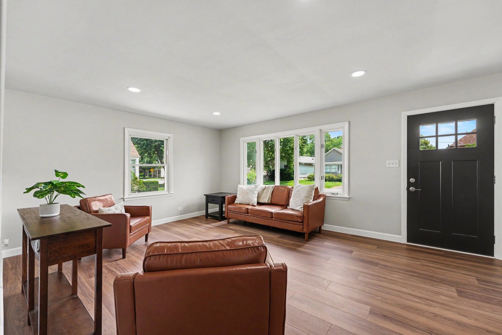 18316 Sherman Street Lansing, IL 60438 - Photo 4 of 26
