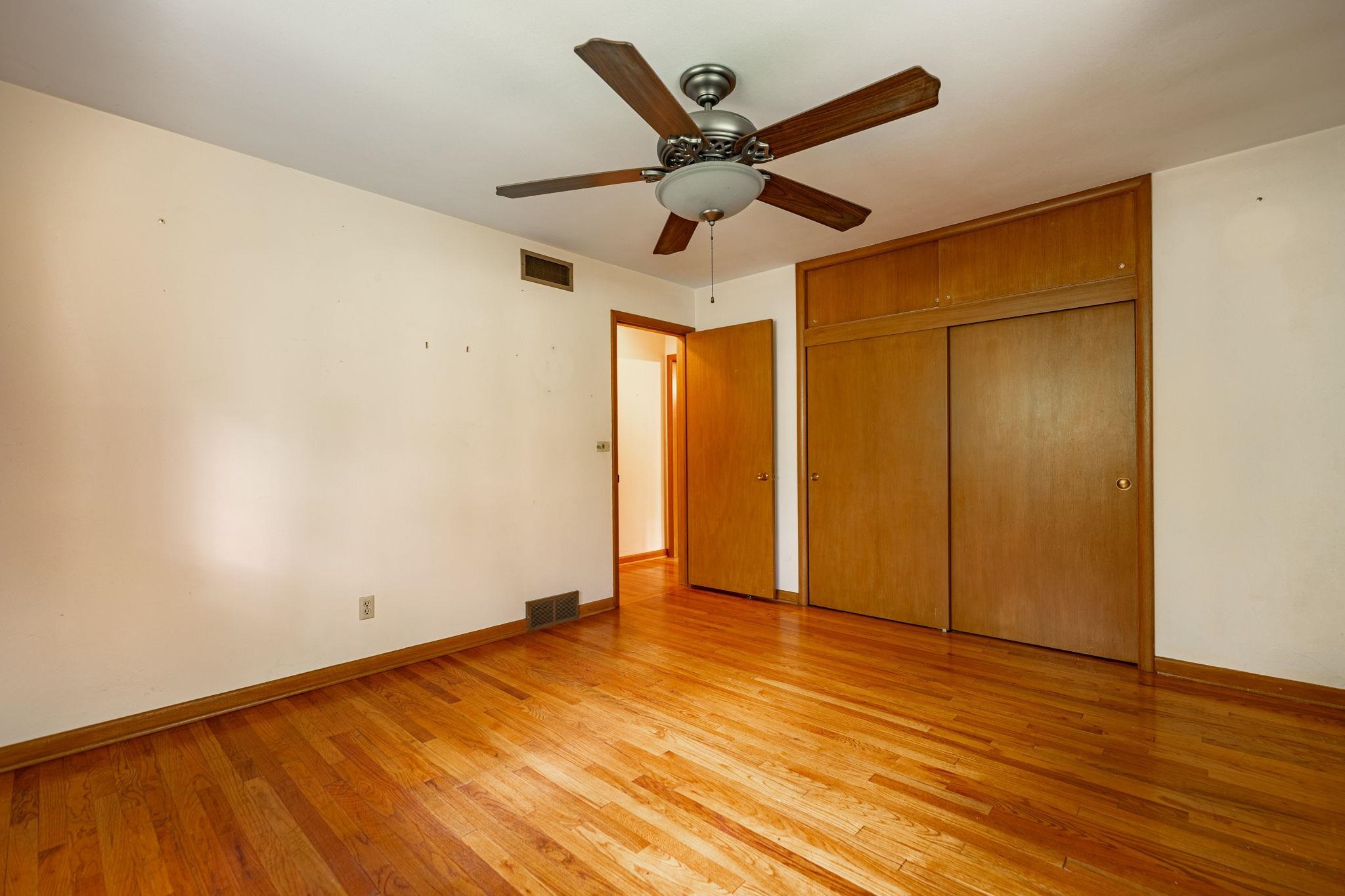4011 Guilford Road Rockford, IL 61107 - Photo 21 of 42 Gallery Image 21