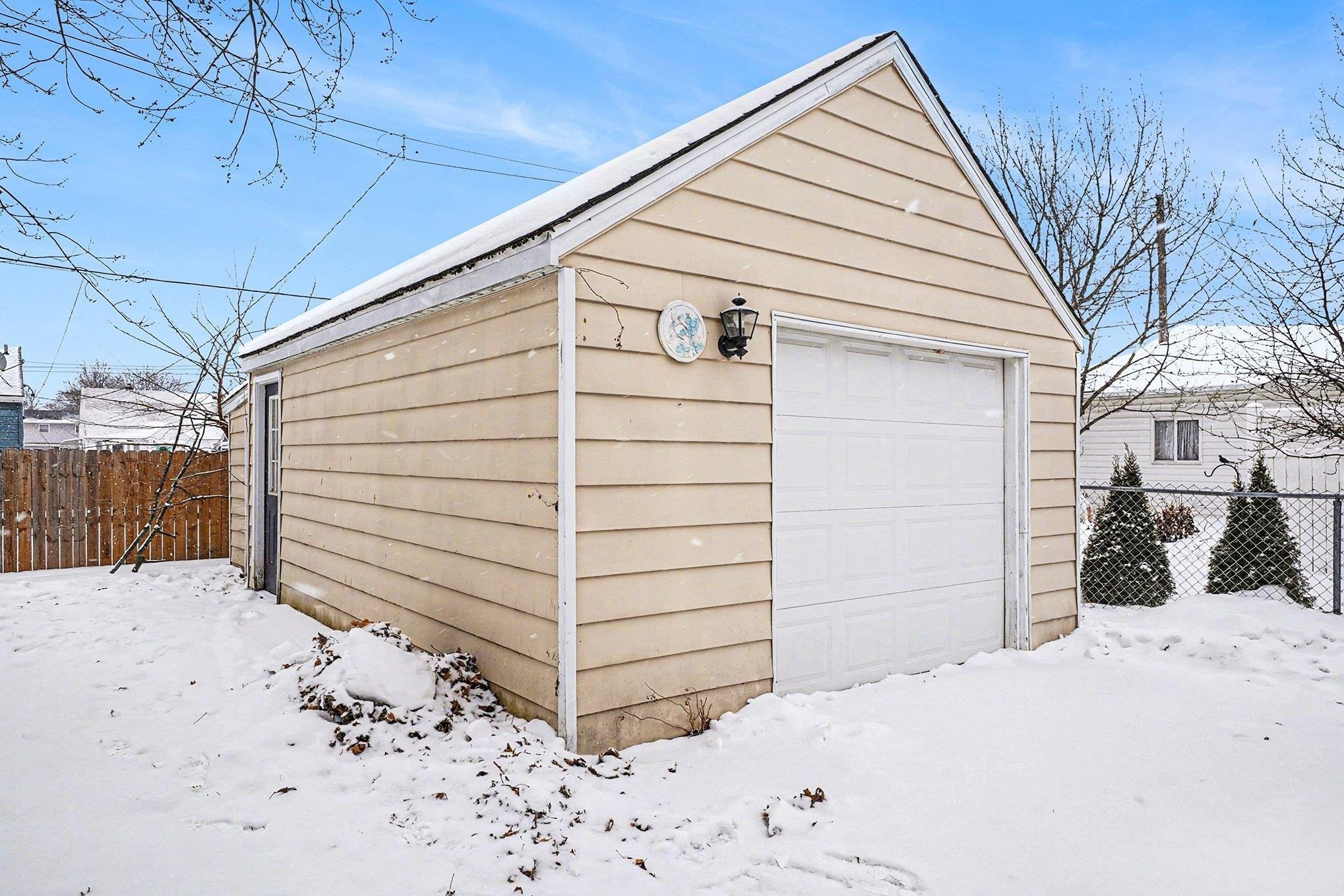705 South Hampton Street Bay City, MI 48708 - Photo 26 of 26
