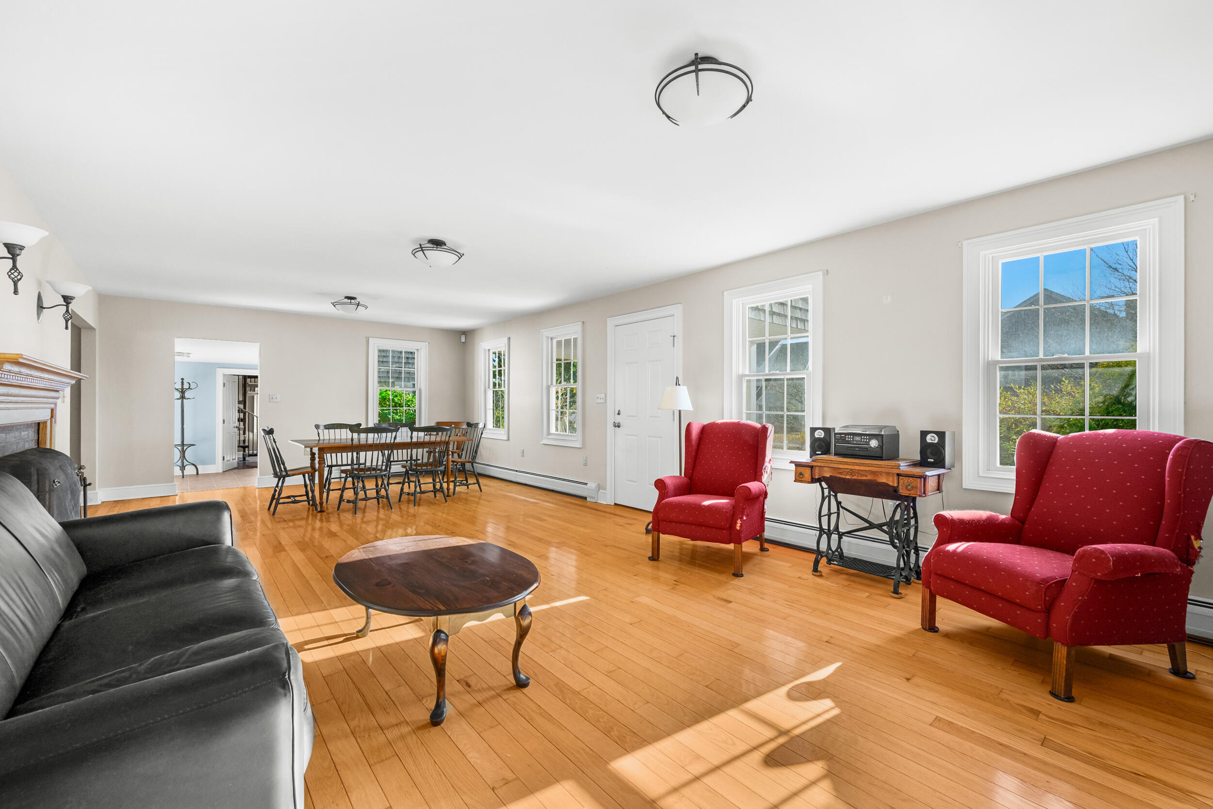 28 Shore Road West Harwich, MA 02671 - Photo 7 of 37 DSC_3900