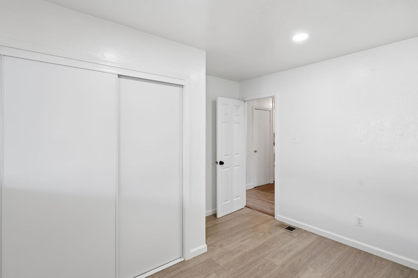 2151 Oakland Road, Unit 229 San Jose, CA 95131 - Photo 19 of 28