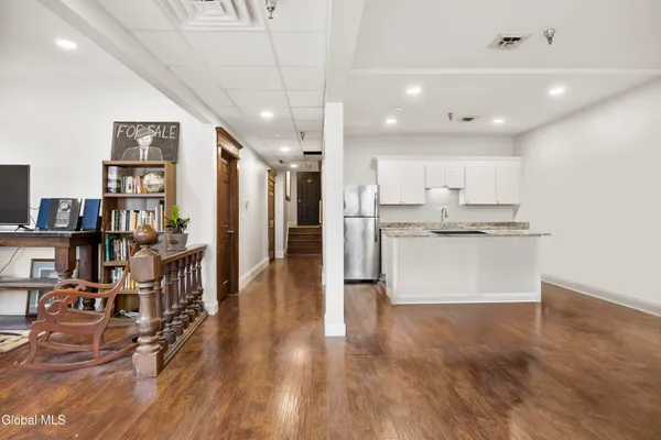 $1,190,000 | 82 North Pearl Street, Albany, NY 12210