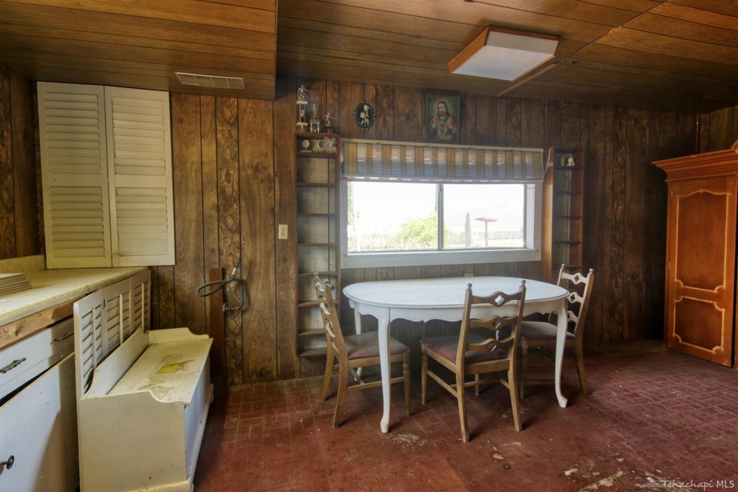19640 Tucker Road Tehachapi, CA 93561 - Photo 33 of 44 Gallery Image 33