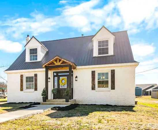 $215,000 | 228 East Maple Street, Dresden, TN 38225