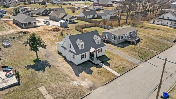 $215,000 | 228 East Maple Street, Dresden, TN 38225