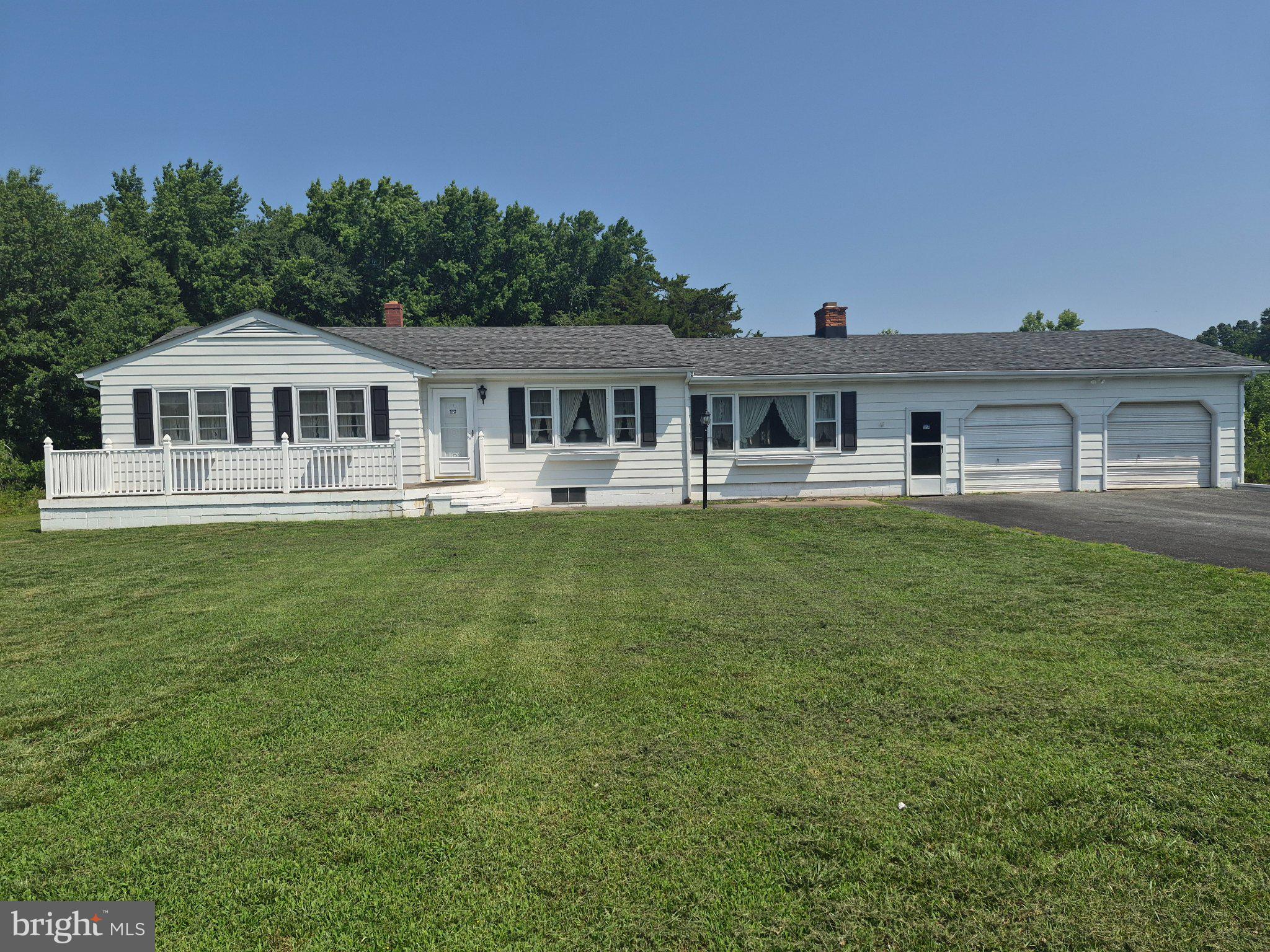 1043 Camp Road Denton, MD 21629 - Photo 10 of 17 Charming home with expansive lawn.