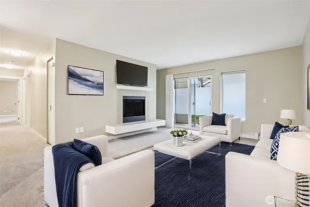 $425,000 | 12303 Harbour Pointe Boulevard, Unit W101, Mukilteo, WA 98275