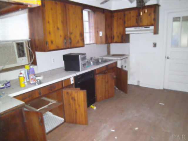 810 Barth Road Molino, FL 32577 - Photo 8 of 16 Rough on the inside but elbow grease and you can make this into a home
