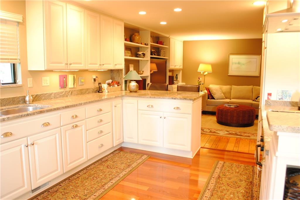 500 Guyasuta Road Pittsburgh, PA 15215 - Photo 12 of 25 Gallery Image 12