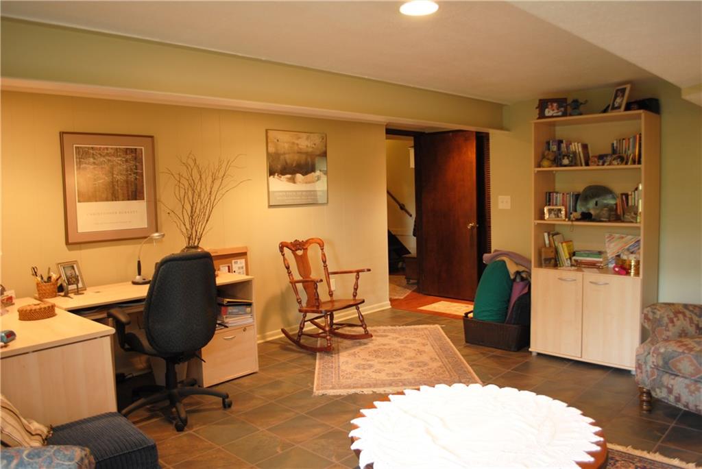 500 Guyasuta Road Pittsburgh, PA 15215 - Photo 22 of 25 Gallery Image 22