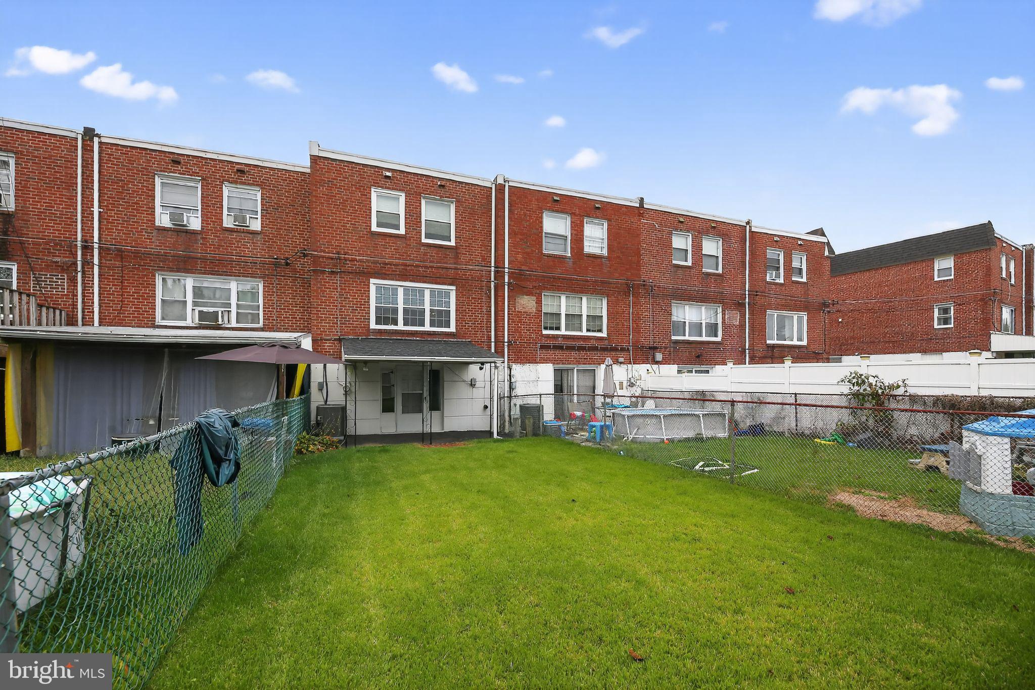 3327 Morning Glory Road Philadelphia, PA 19154 - Photo 4 of 15 Backyard