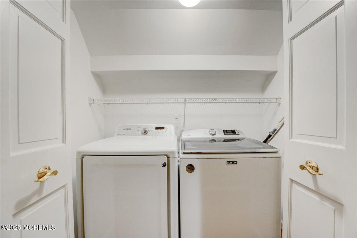 1545 Harbor Road Manasquan, NJ 08736 - Photo 21 of 38 22-Laundry Room