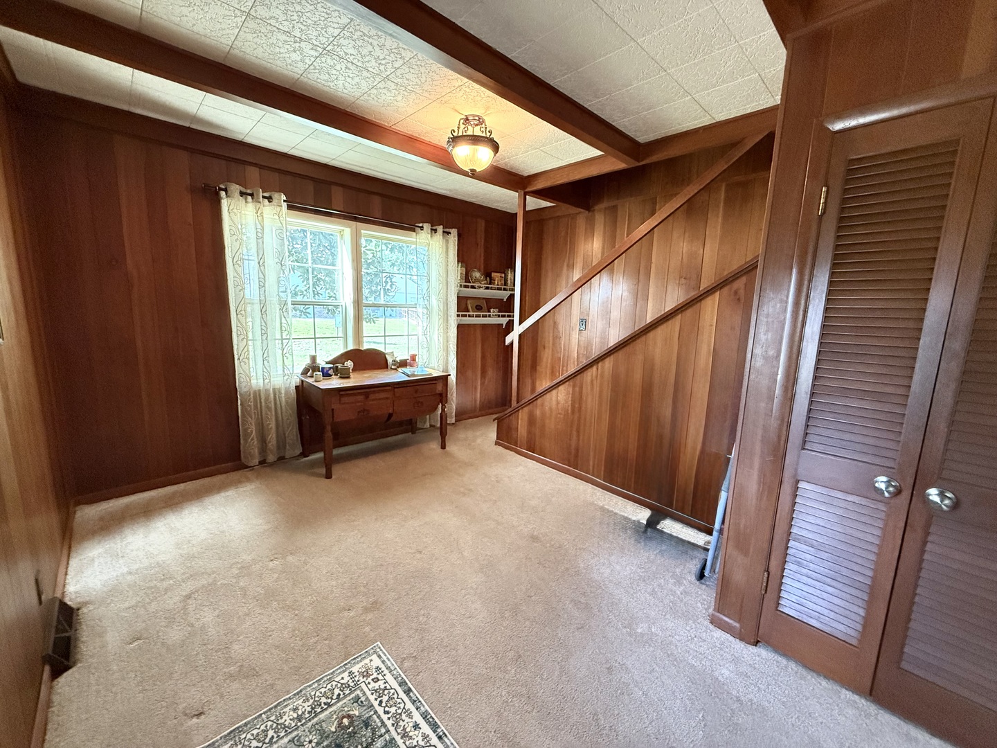 601 Ohio Street Grand Chain, IL 62941 - Photo 11 of 31 a room with stairs