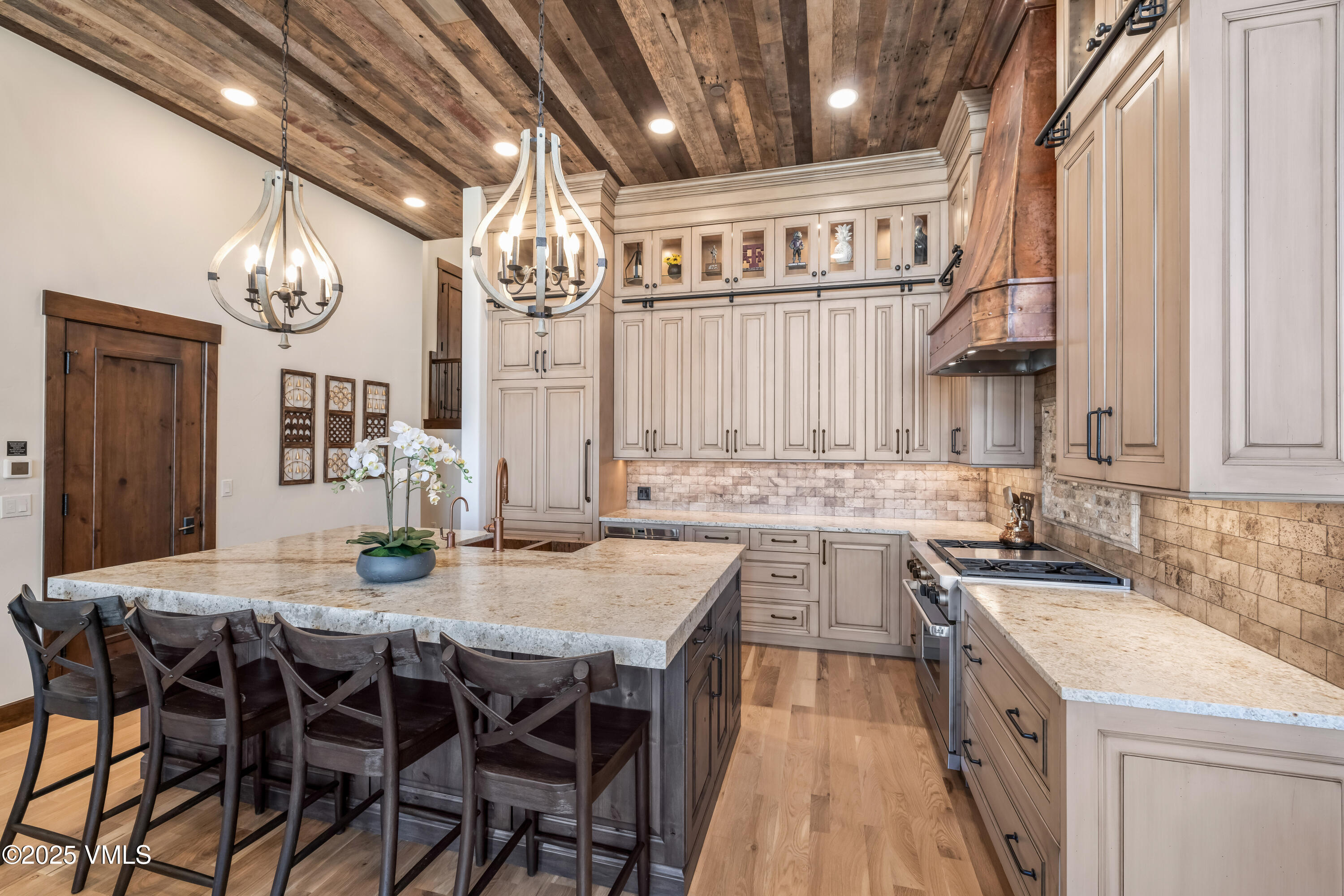 1252 Bachelor Ridge Road, Unit 9 Avon, CO 81620 - Photo 11 of 57 Kitchen
