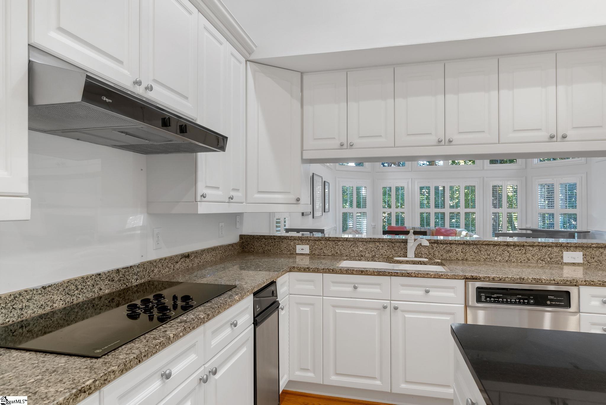 512 Terry Creek Road Travelers Rest, SC 29690 - Photo 8 of 47