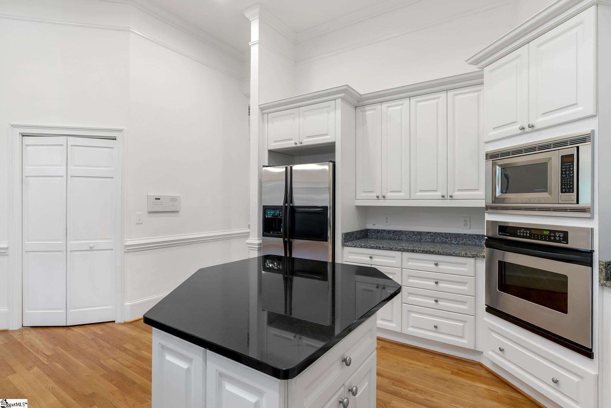 512 Terry Creek Road Travelers Rest, SC 29690 - Photo 9 of 47