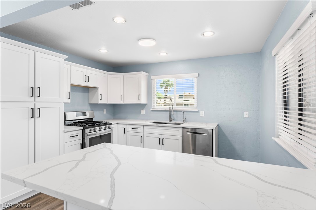 426 Box Elder Way Henderson, NV 89015 - Photo 8 of 31