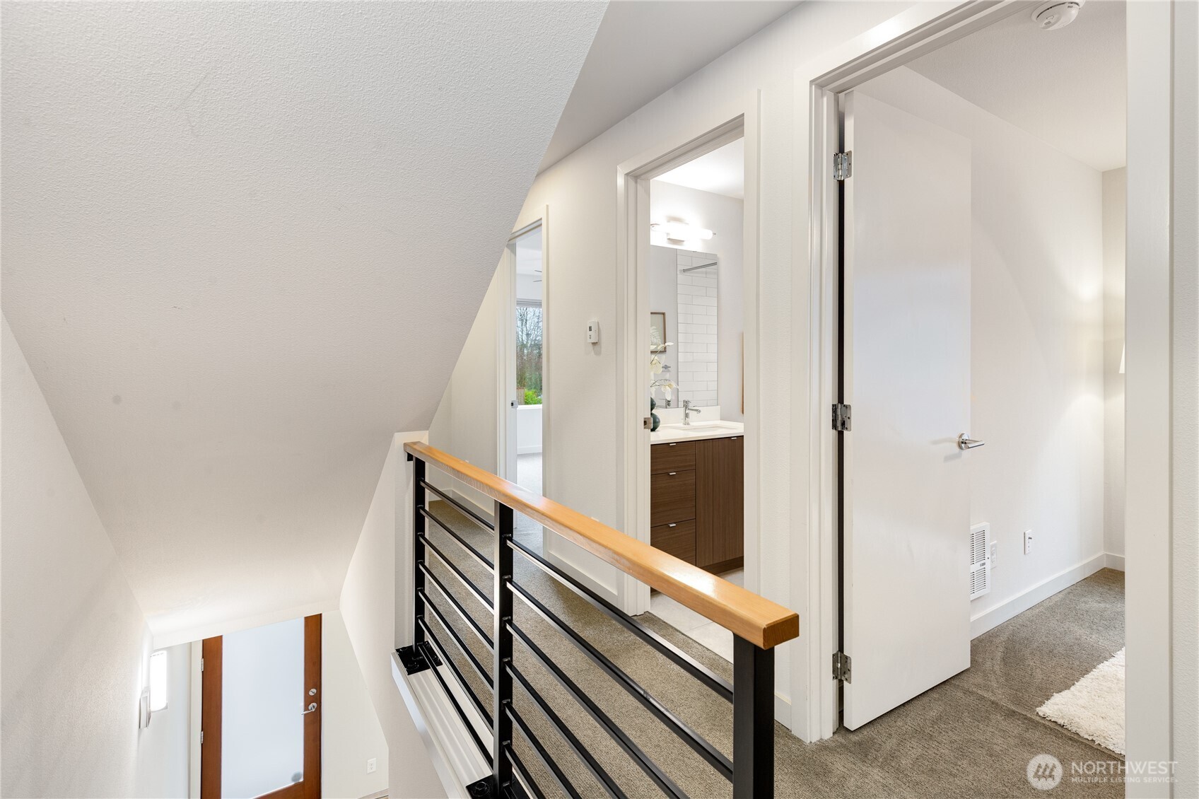 4272 Southwest Bradford Street Seattle, WA 98116 - Photo 14 of 28