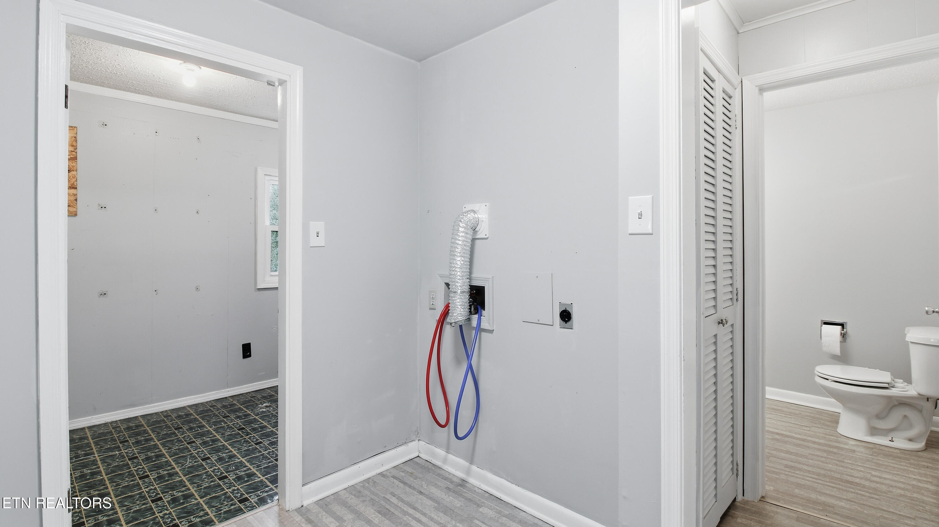 305 Bona Road Knoxville, TN 37914 - Photo 31 of 43 bona-26