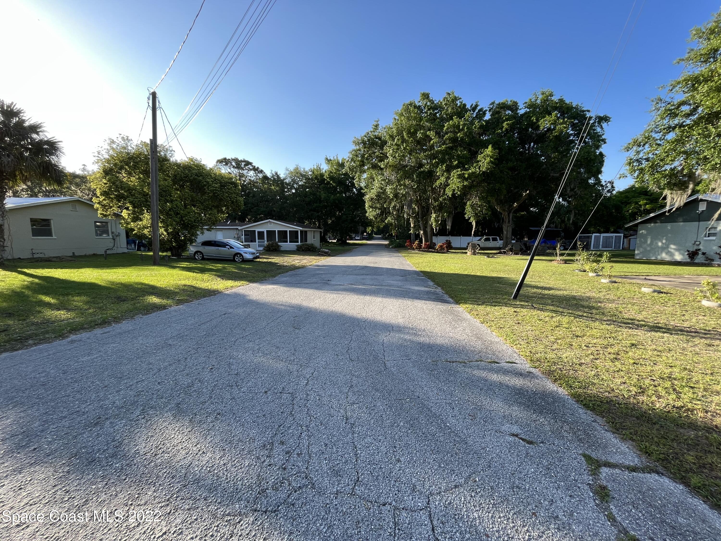 2971 Carver Street Mims, FL 32754 - Photo 14 of 15 96688A80-8FF4-4C13-9BE7-8E8F665B4FF7