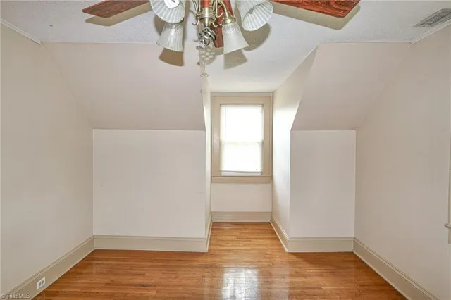 $285,000 | 2036 1st Avenue Southwest, Hickory, NC 28602