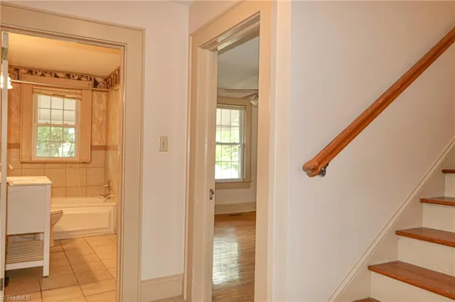 $285,000 | 2036 1st Avenue Southwest, Hickory, NC 28602