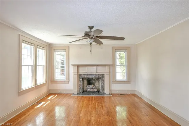 $285,000 | 2036 1st Avenue Southwest, Hickory, NC 28602