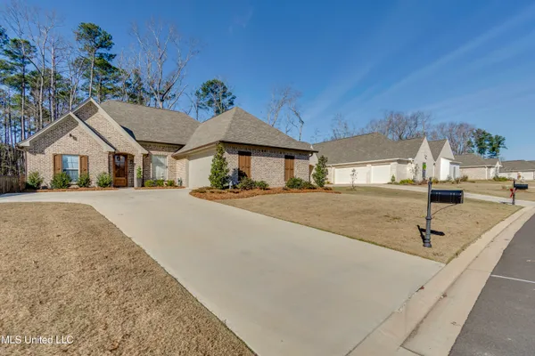 $425,000 | 675 Bearing Way, Brandon, MS 39047