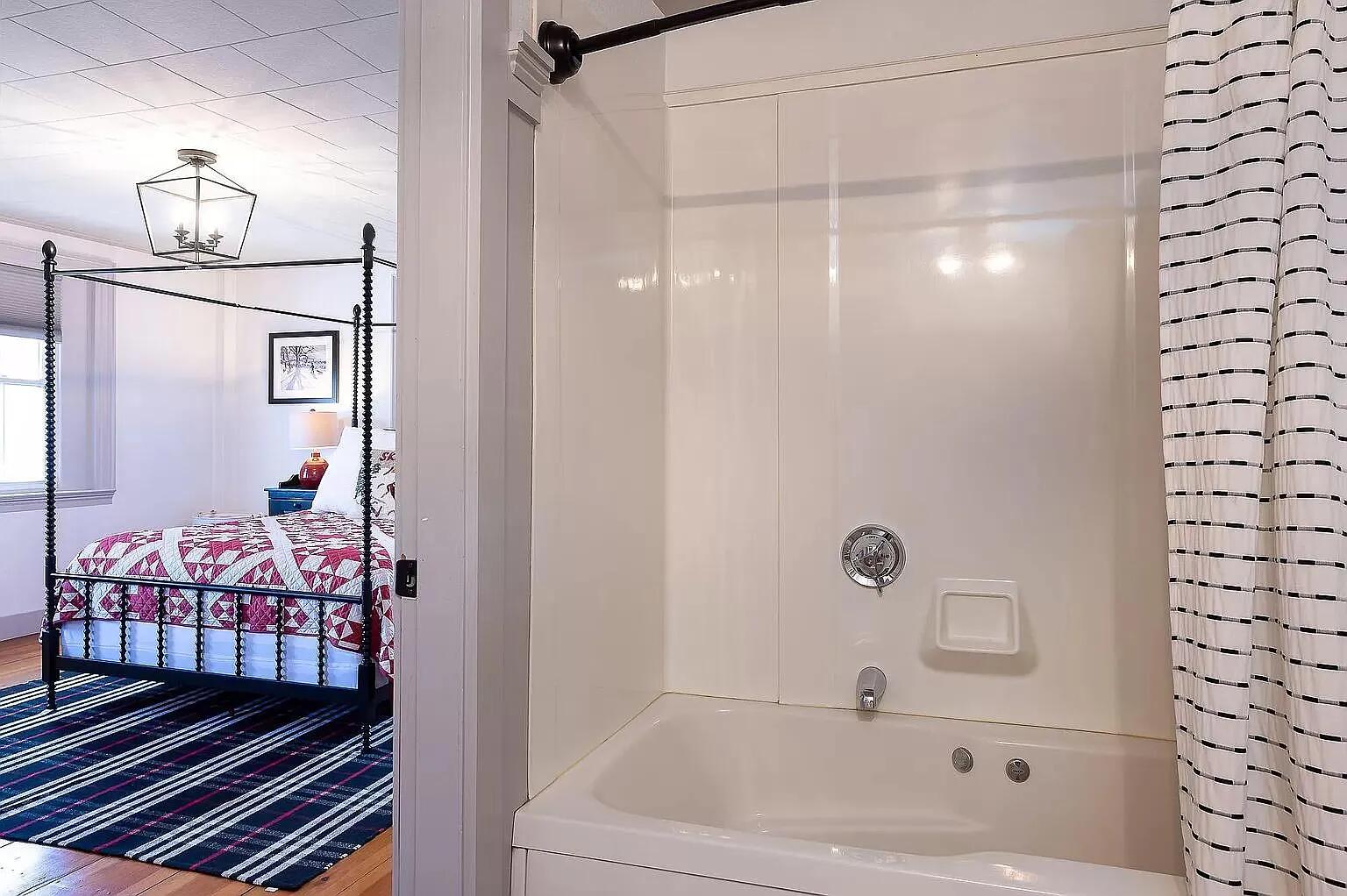 62 Main Street Bethel, ME 04217 - Photo 22 of 35 62 Main 2nd Floor Bath pic 3