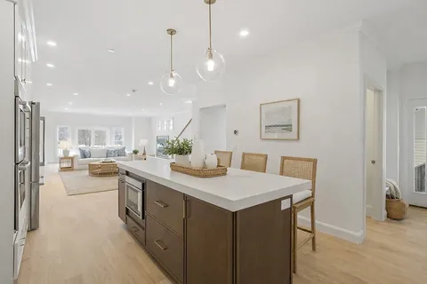 $1,189,000 | 206 West Main Street, Unit 4, Georgetown, MA 01833