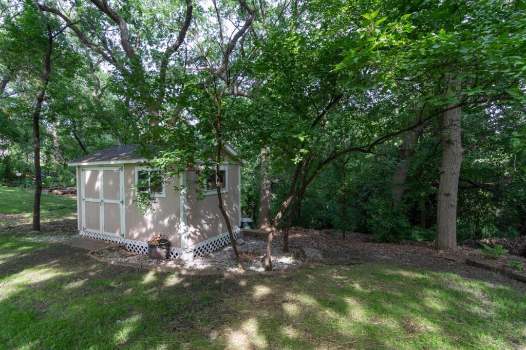 4948 Slater Road St. Paul, MN 55122 - Photo 22 of 23 Gallery Image 22