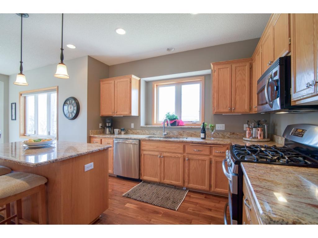 4948 Slater Road St. Paul, MN 55122 - Photo 5 of 23 Gallery Image 5