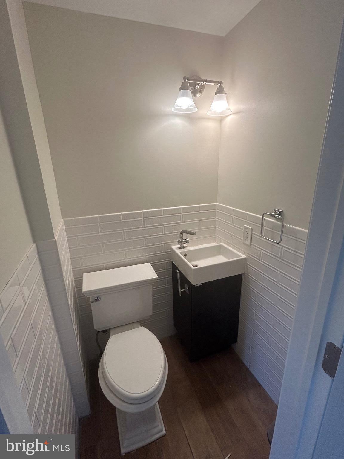 243 Rockglen Road Wynnewood, PA 19096 - Photo 17 of 19