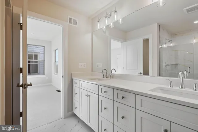 $4,400 | 1011 Venifena Terrace Southeast, Leesburg, VA 20175