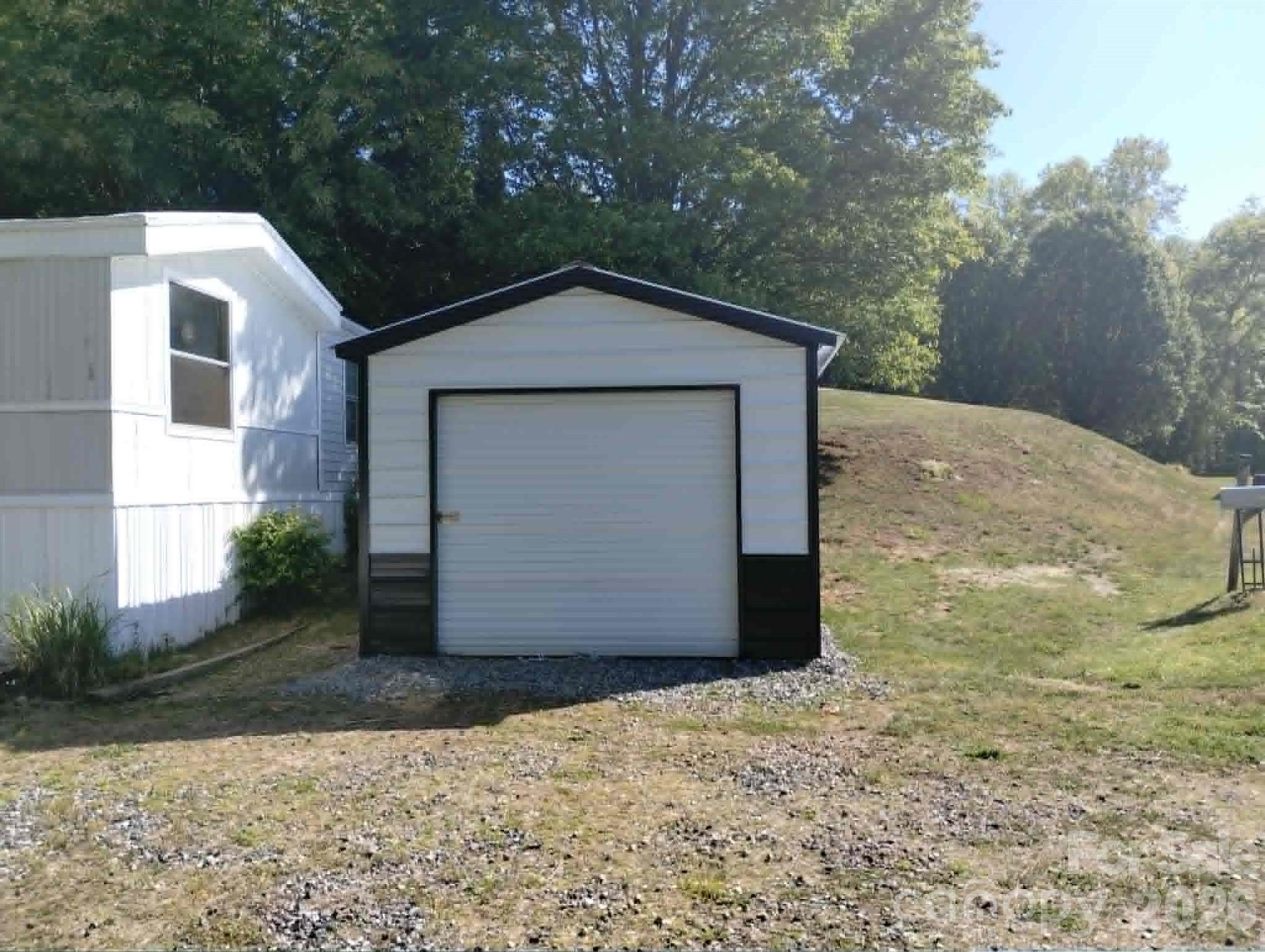 729 Don Felmet Road, Unit 2 Marshall, NC 28753 - Photo 3 of 31