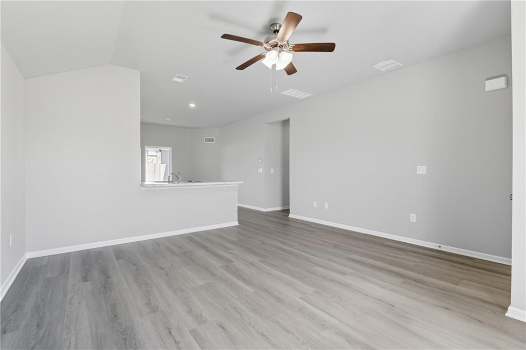 19443 Lincoln Street Spring Hill, KS 66083 - Photo 2 of 17