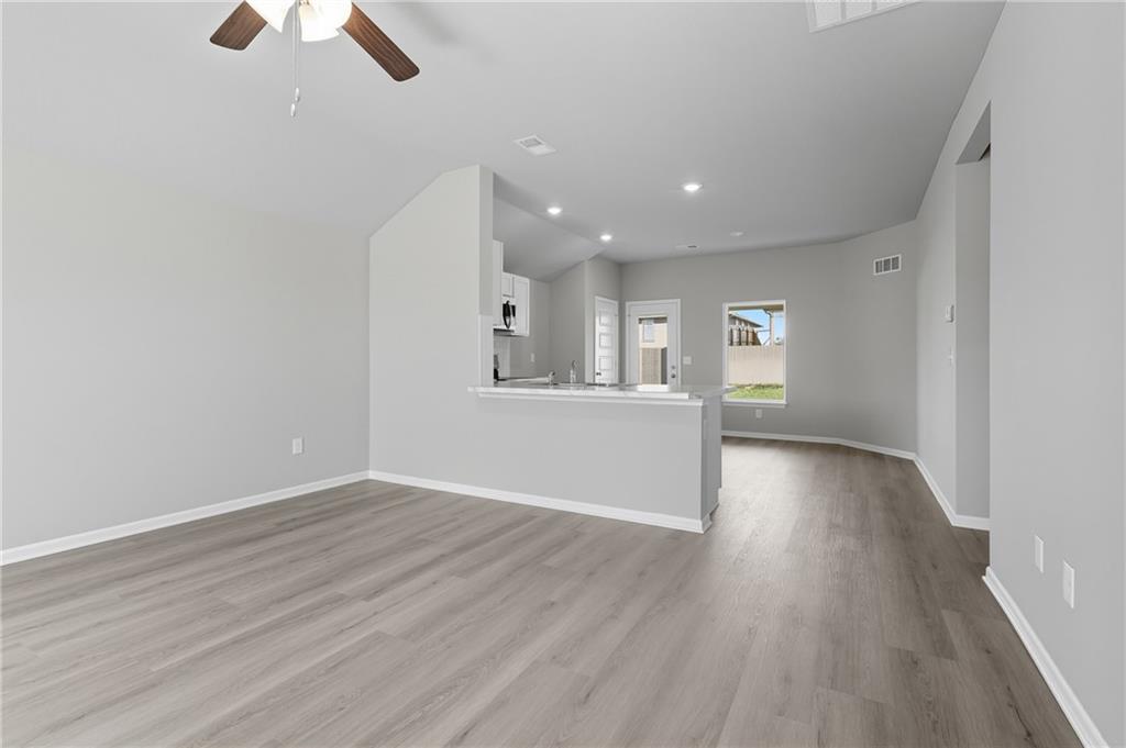 19443 Lincoln Street Spring Hill, KS 66083 - Photo 4 of 17